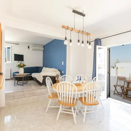 Blue House Apartment Naoussa